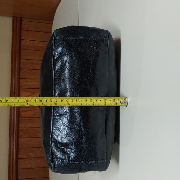 Elliot Lucca Leather Crossbody Hand bag - Picture 13 of 17